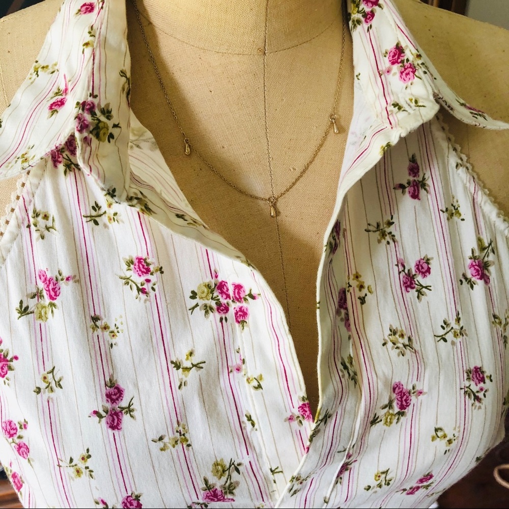 🌷Floral Halter Top - Picture 3 of 7